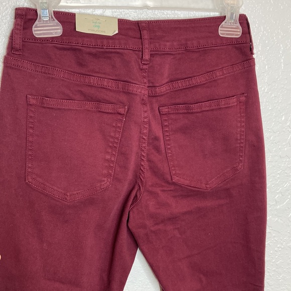Brand new Maurices maroon High-rise cropped jeans - Picture 4 of 7